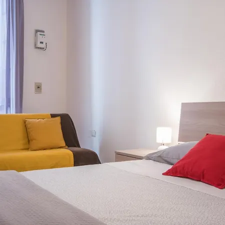 Genovesi . Intero . Wifi . Ac Апартаменты *